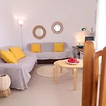 Lemon Tree Maisonette - Paros *