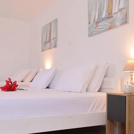 Lemon Tree Maisonette - Paros Apartment
