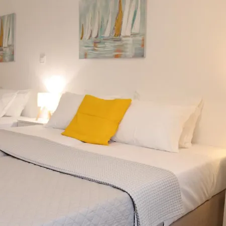 Lemon Tree Maisonette - Paros